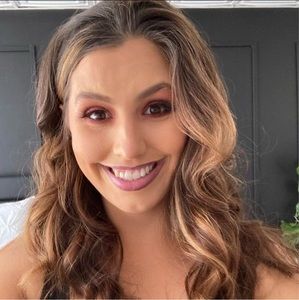 Meet your Posher, Sonya